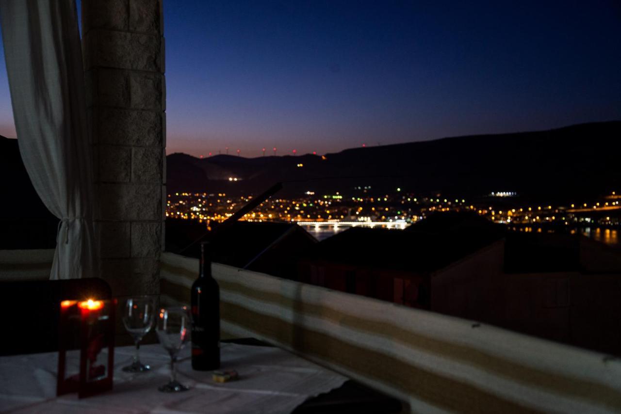 Holidays Apartments Slanada With Terrace And Sea View, Near The Beach & Town Trogir, Free Parking, Quiet Place On Peninsula Ciovo Exterior photo