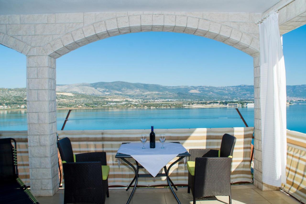 Holidays Apartments Slanada With Terrace And Sea View, Near The Beach & Town Trogir, Free Parking, Quiet Place On Peninsula Ciovo Exterior photo