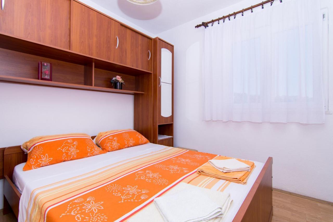 Holidays Apartments Slanada With Terrace And Sea View, Near The Beach & Town Trogir, Free Parking, Quiet Place On Peninsula Ciovo Exterior photo